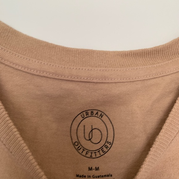 Super cute urban tee. - Picture 2 of 2